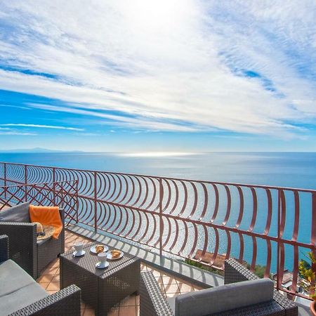 Harmony Apartment Amalfi Luaran gambar